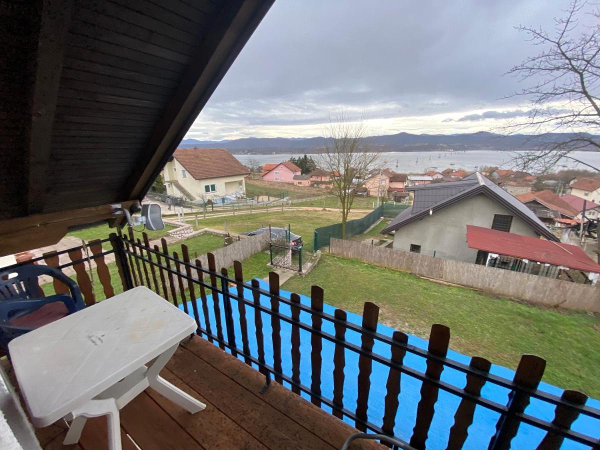 Asja Guest House Lukavac Екстериор снимка